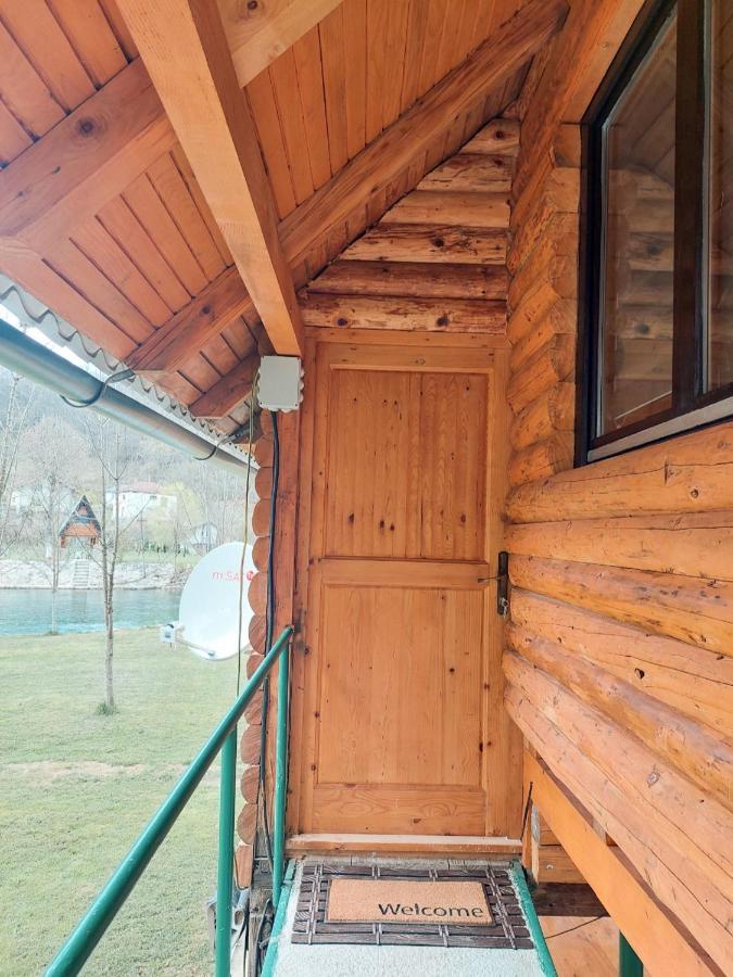 Hacienda Burzic Apartment Kulen Vakuf Bagian luar foto