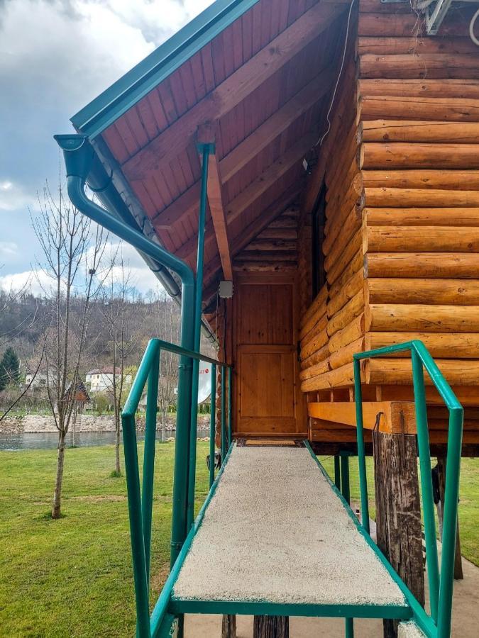 Hacienda Burzic Apartment Kulen Vakuf Bagian luar foto