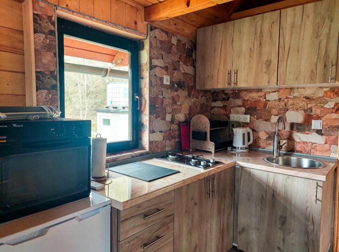 Hacienda Burzic Apartment Kulen Vakuf Bagian luar foto