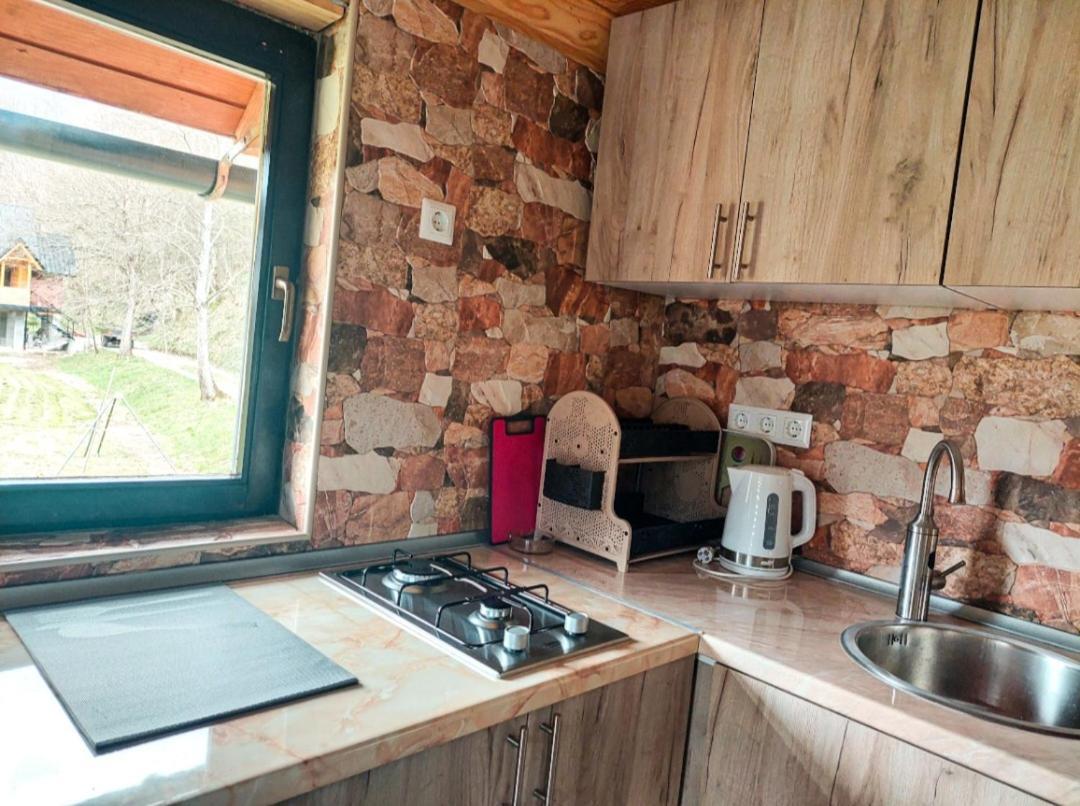 Hacienda Burzic Apartment Kulen Vakuf Bagian luar foto