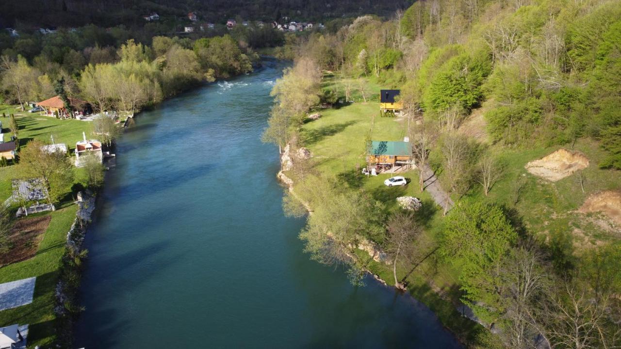 Hacienda Burzic Apartment Kulen Vakuf Bagian luar foto