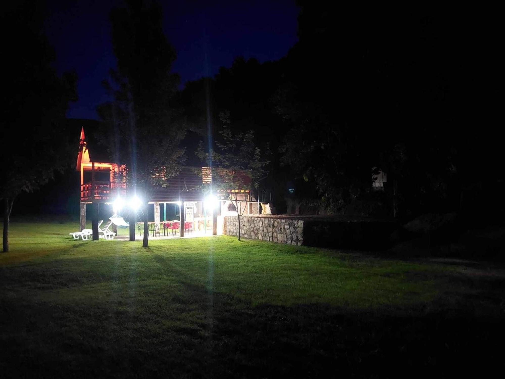 Hacienda Burzic Apartment Kulen Vakuf Bagian luar foto