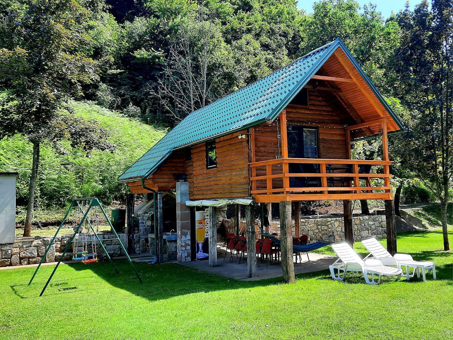 Hacienda Burzic Apartment Kulen Vakuf Bagian luar foto
