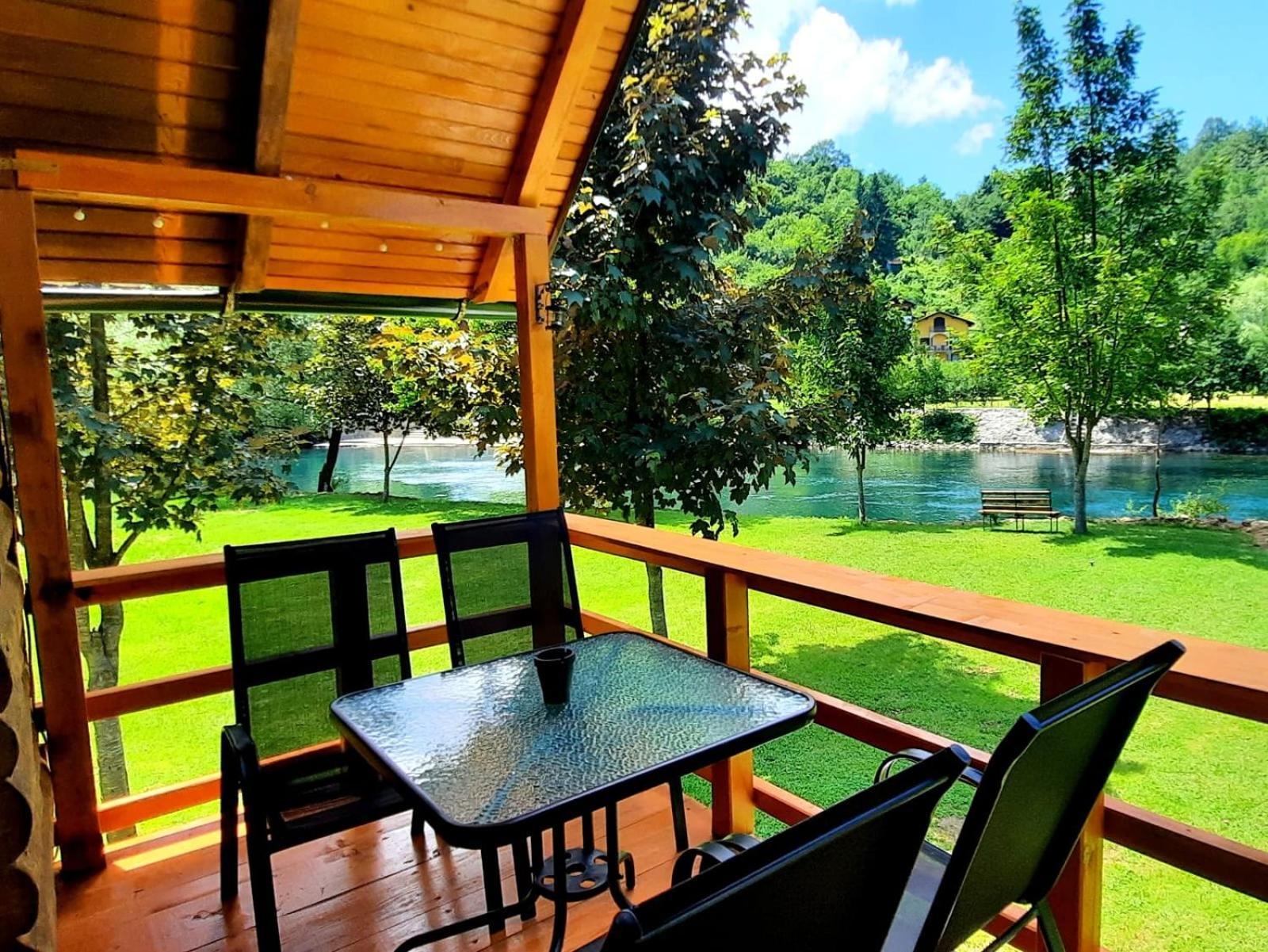Hacienda Burzic Apartment Kulen Vakuf Bagian luar foto
